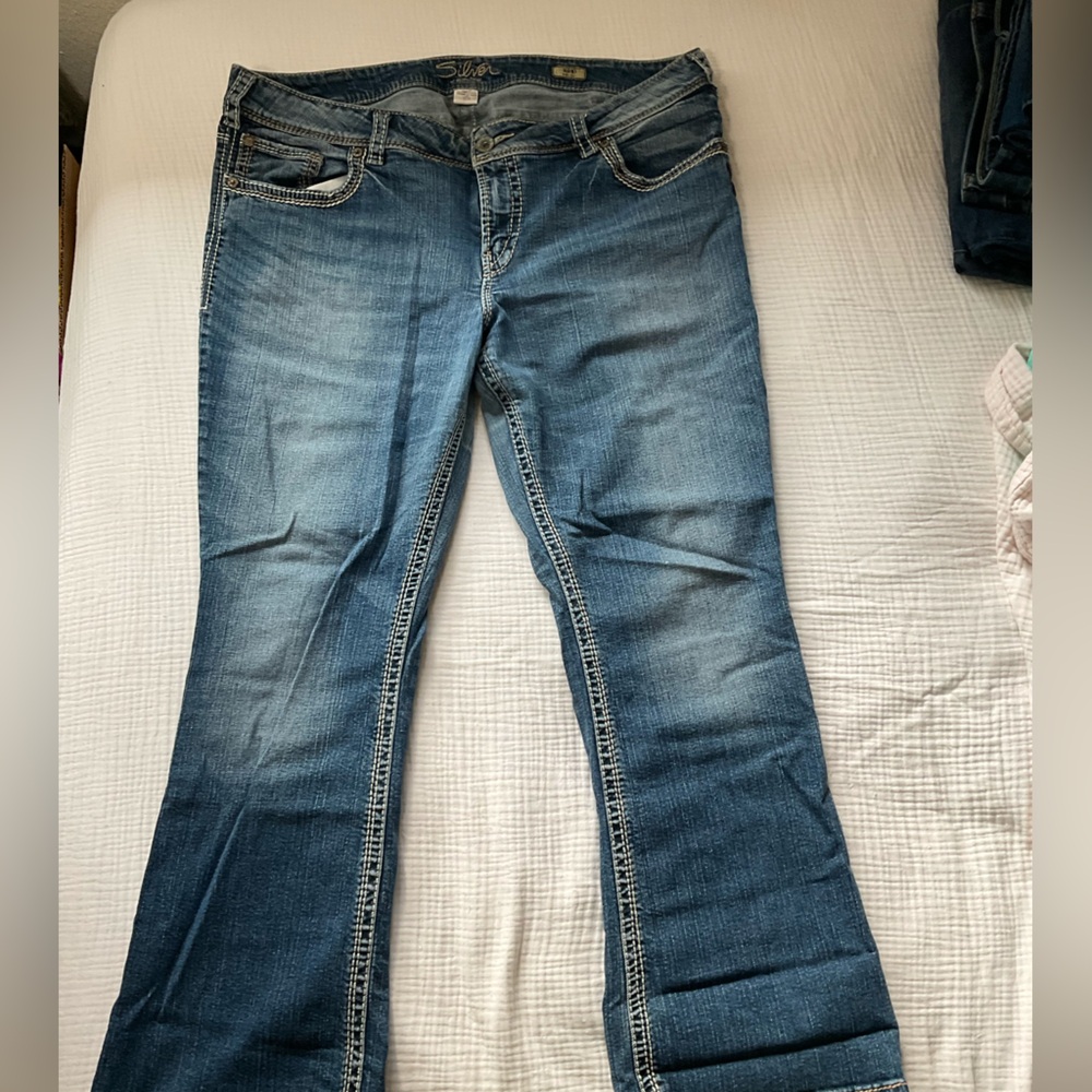 Silver Jeans Women's Straight Leg in Blue